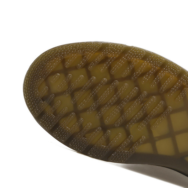 Елегантни дамски боти в два модела в изчистен дизайн, походящи за ежедневие