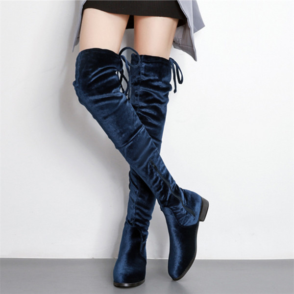 Γυναικείες υψηλές μπότες με πολύ άνετη επίπεδη σόλα και παχύ τακούνι