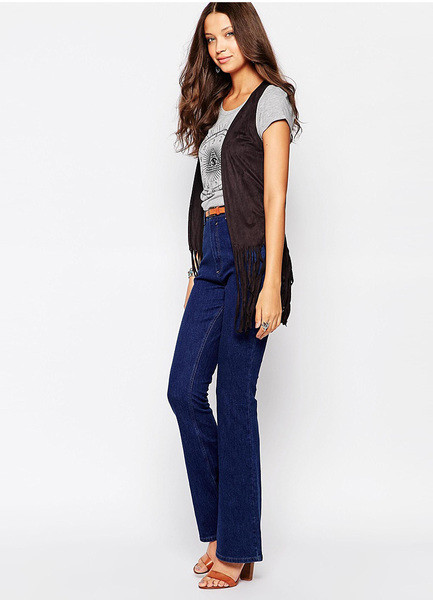 Γναικεία μπλούζα σε γκρι χρώμα με μια εικόνα