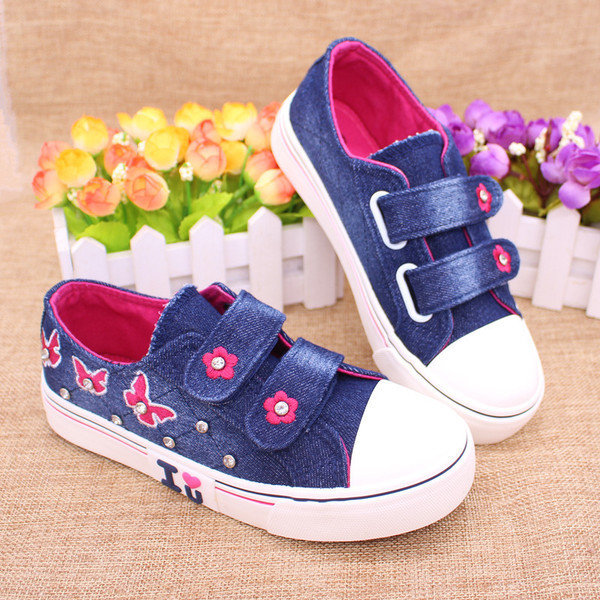 Γυναικεία αθλητικά παπούτσια για κορίτσια με κεντήματα, πεταλούδα και κέντημα σε δύο χρώματα