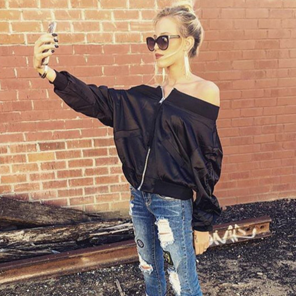 Κομψό γυναικείο φθινοπωρινό μπούφαν σε δύο χρώματα, κατάλληλο για τη καθημερινή ζωή