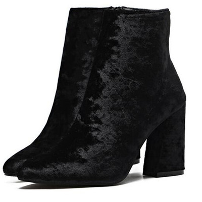 Стилни дамски боти от изкуствен велур в черен и кафяв цвят с ток