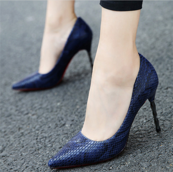 Πολύ κομψά γυναικεία παπούτσια με ψηλά τακούνια με δημοφιλές σχέδιο - 3 μοντέλα