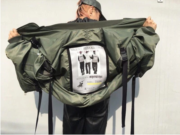 Стилно дамско яке в свободен стил с апликация в черен и зелен цвят