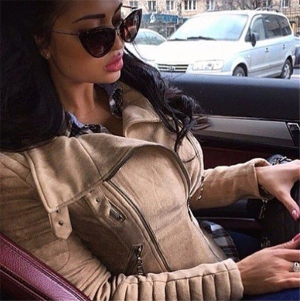 Актуално дамско яке с декоративни стилни ципове в два различни цвята