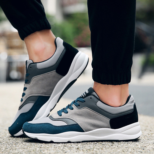 Όμορφα αθλητικά πάνινα παπούτσια για άνδρες σε τρία χρώματα