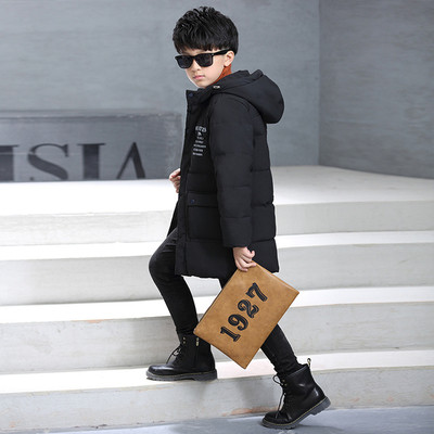 Χειμερινό μακρύ μπουφάν για αγόρια με κουκούλα σε κόκκινο και μαύρο χρώμα