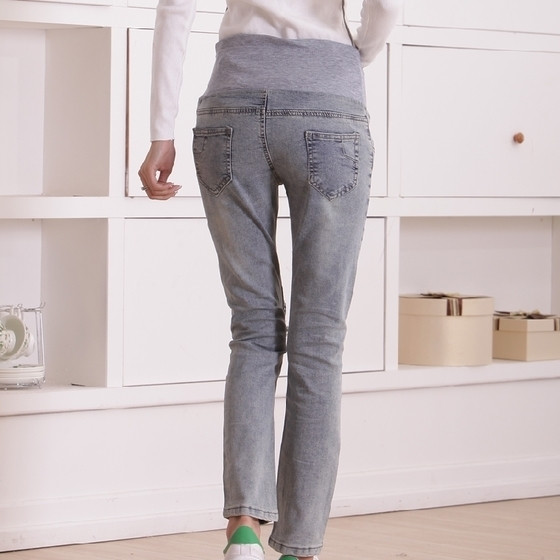 Ежедневни дънки за бременни жени - накъсани в сив цвят