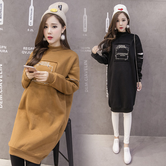 Дълъг зимен пуловер за бременни цени с поло яка в кафяв и черен цвят