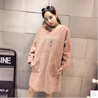 Широка зимна рокля за бременни жени с дълъг ръкав и джобове