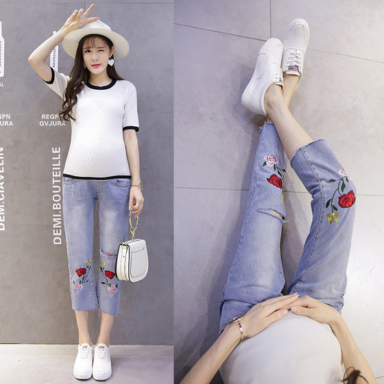 Κομψά 7/8 τζιν με κεντήματα για έγκυες γυναίκες, κατάλληλα για τη  καθημερινή ζωή