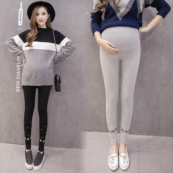 Όμορφο κολάν  για έγκυες γυναίκες σε τρία χρώματα με μια εικόνα κατάλληλη για τη καθημερινή ζωή