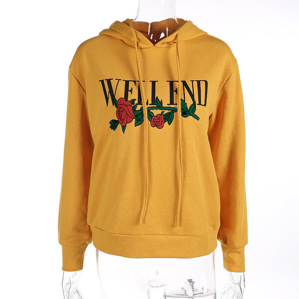 Ежедневен дамски суичер с качулка,връзки и много красива шарена бродерия