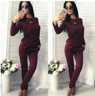 Όμορφο σπορ γυναικείο σετ σε  τέσσερα χρώματα