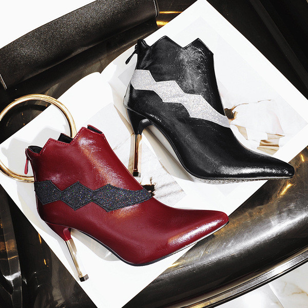 Γυναικεία παπούτσια με ψηλό τακούνι σε πολλά χρώματα και  με φερμουάρ