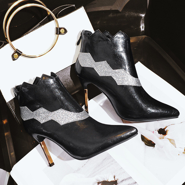 Γυναικεία παπούτσια με ψηλό τακούνι σε πολλά χρώματα και  με φερμουάρ