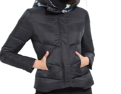 Дамско зимно яке с удобна и топла качулка в четири цвята