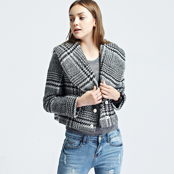 Κομψό γυναικείο φθινοπωρινό μπουφάν σε τρία χρώματα 