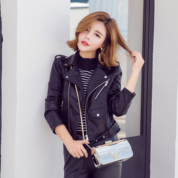 Модерно дамско яке от изкуствена кожа с колан и в няколко цвята