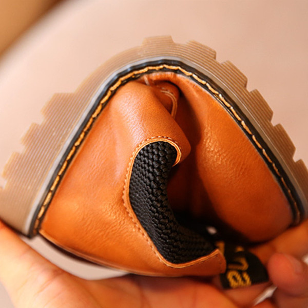 Παιδικές  μπότες  για κορίτσια με ανθεκτική και ελαστική σόλα σε τρία χρώματα