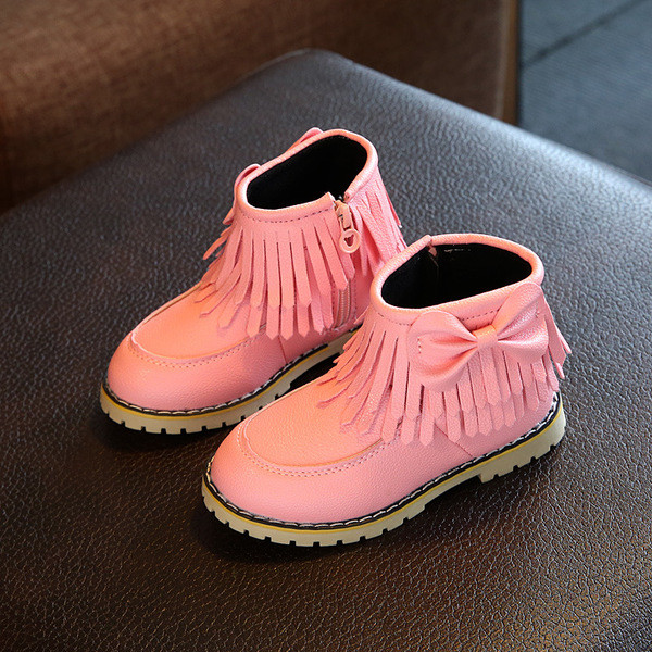 Нежни детски боти за момичета с ресни и панделка в червен, розов и черен цвят