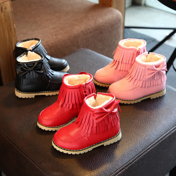 Нежни детски боти за момичета с ресни и панделка в червен, розов и черен цвят