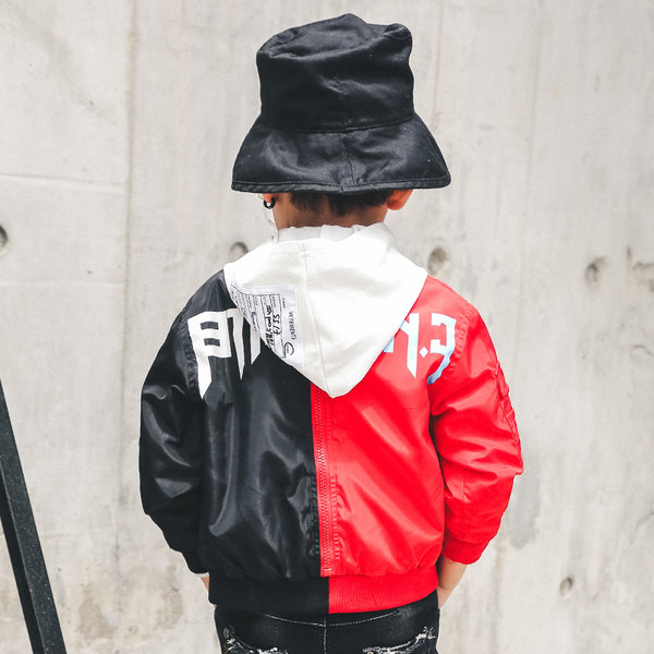 Стилно есенно яке за момчета в цветен модел в два цвята