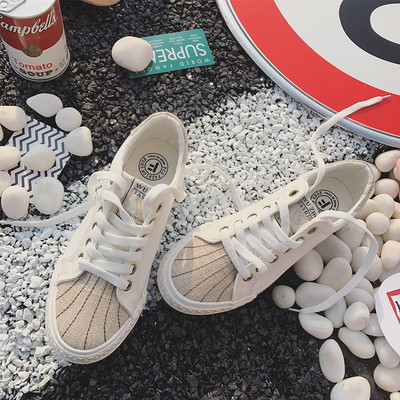 Красиви дамски кецове в четири цвята в семпъл дизайн, подходящи за ежедневие