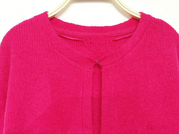 Дамска ежедневна жилетка с О-образна яка и много интересни джобчета