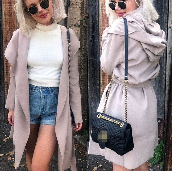 Много стилна дамска жилетка тип палто с качулка и интересна завързваща се връзка