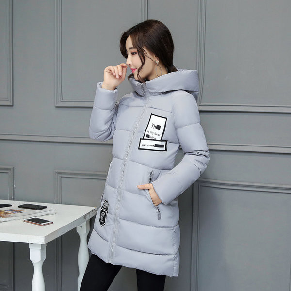 Красиво зимно дамско яке с надпис и качулка в много цветове