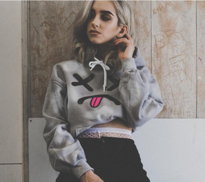 Γυναικείο φούτερ με κουκούλα και πολύ φρέσκο εφαρμογή 