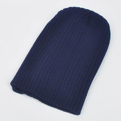 Мъжка зимна шапка в семпъл модел и в много цветове