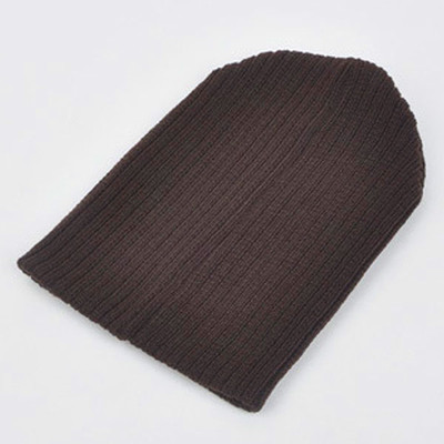 Мъжка зимна шапка в семпъл модел и в много цветове