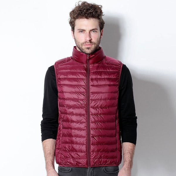 Αθλητικό ανδρικό γιλέκο σε απλό μοντέλο και σε πολλά χρώματα