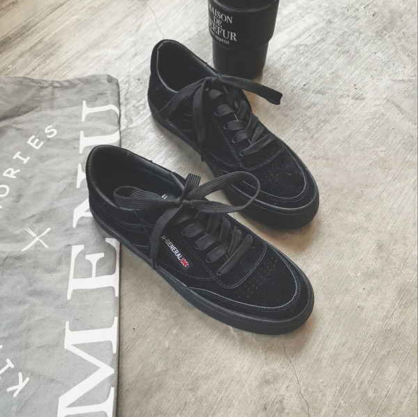 Γυναικεία αθλητικά παπούτσια από σουέντ - αναπνευτικά σε σκούρο πράσινο, γκρι και μαύρο χρώμα