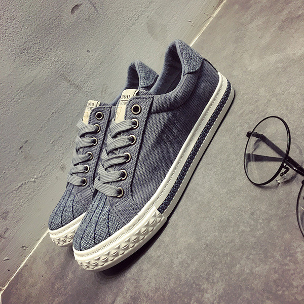 Υπέροχα γυναικεία αθλητικά παπούτσια σε τέσσερα χρώματα κατάλληλα για την καθημερινή ζωή