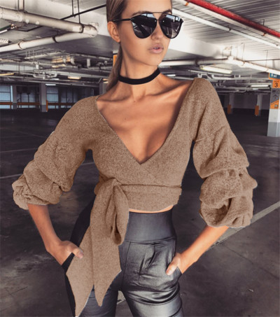 Υπέροχη γυναικεία μπλούζα με ντεκολτέ σε σχήμα V