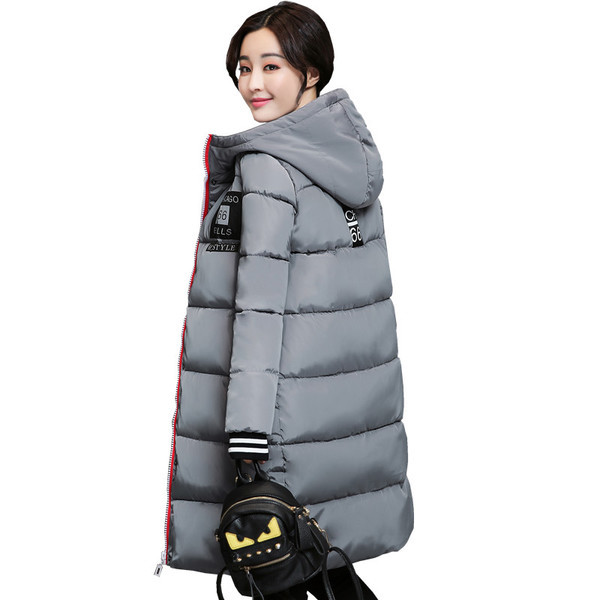 Дълго зимно яке за дамите в спортен модел с качулка, в няколко цвята