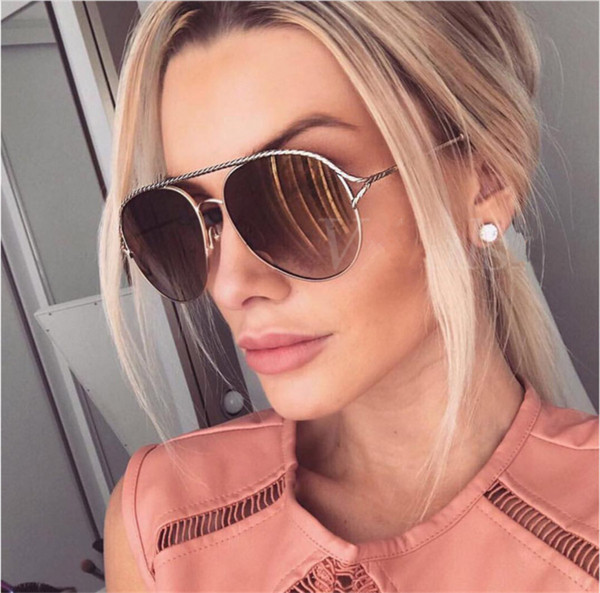 Актуални дамски слънчеви очила с кръгла форма на стъклата - 6 цвята