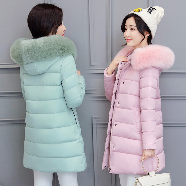 Стилно дълго зимно с качулка и пух в няколко цвята