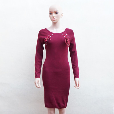 Дълга дамска рокля с О-образна яка,дълъг ръкав и кръстосани връзки