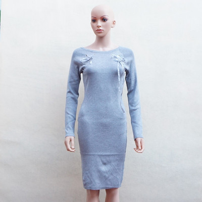 Дълга дамска рокля с О-образна яка,дълъг ръкав и кръстосани връзки