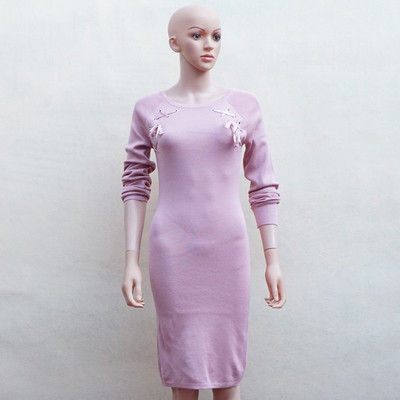 Дълга дамска рокля с О-образна яка,дълъг ръкав и кръстосани връзки