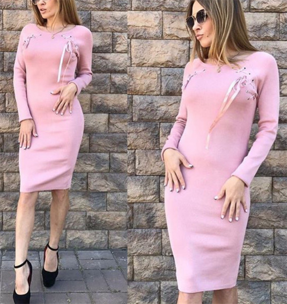 Дълга дамска рокля с О-образна яка,дълъг ръкав и кръстосани връзки