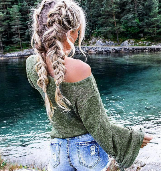 Дамска блуза с О-образна яка и широк дълъг ръкав