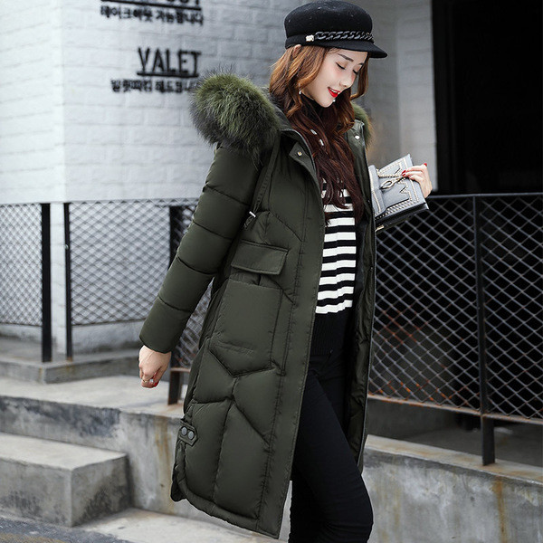 Стилно дълго дамско яке в няколко цвята с качулка с пух