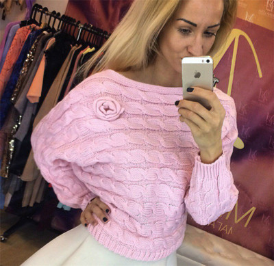 Κομψό γυναικείο πουλόβερ με γυμνό ώμο και σε διαφορετικά χρώματα