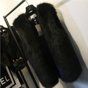 Стилен и дълъг дамски елек с косъм имитация на лисица в няколко цвята