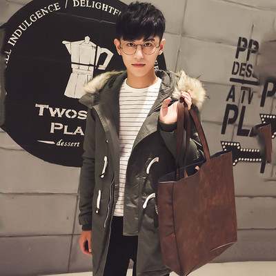 Стилни мъжко зимно яке в дълъг модел с качулка и пух